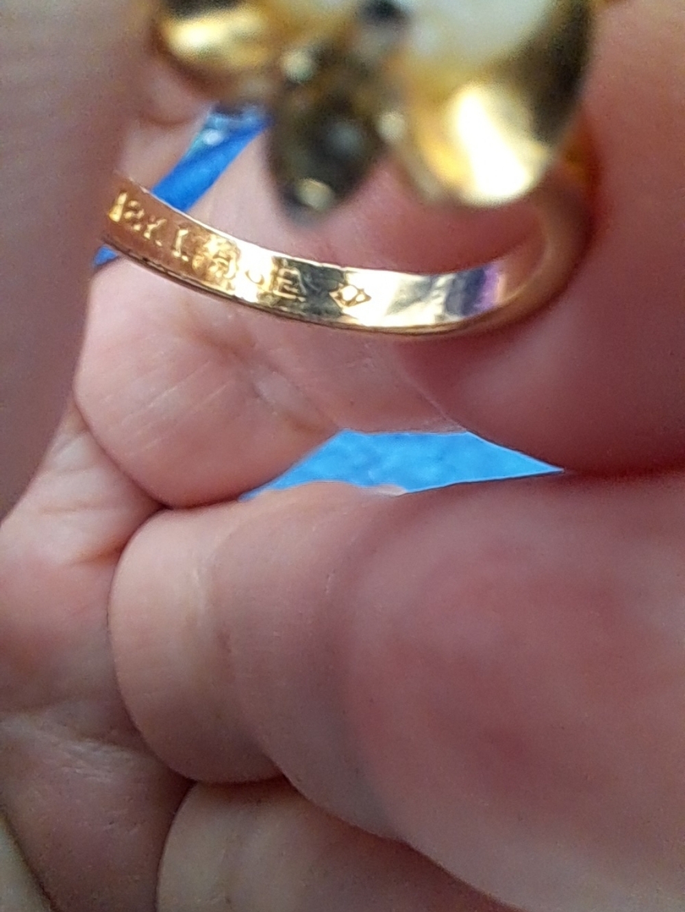 Majestic 18K HGE White Stone Bypass Ring - Picture 4 of 5
